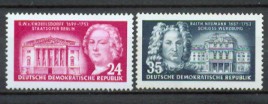 382-383.jpg (13311 Byte)