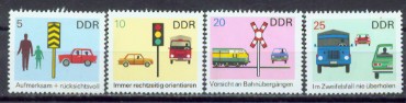 4a-1447.jpg (16407 Byte)